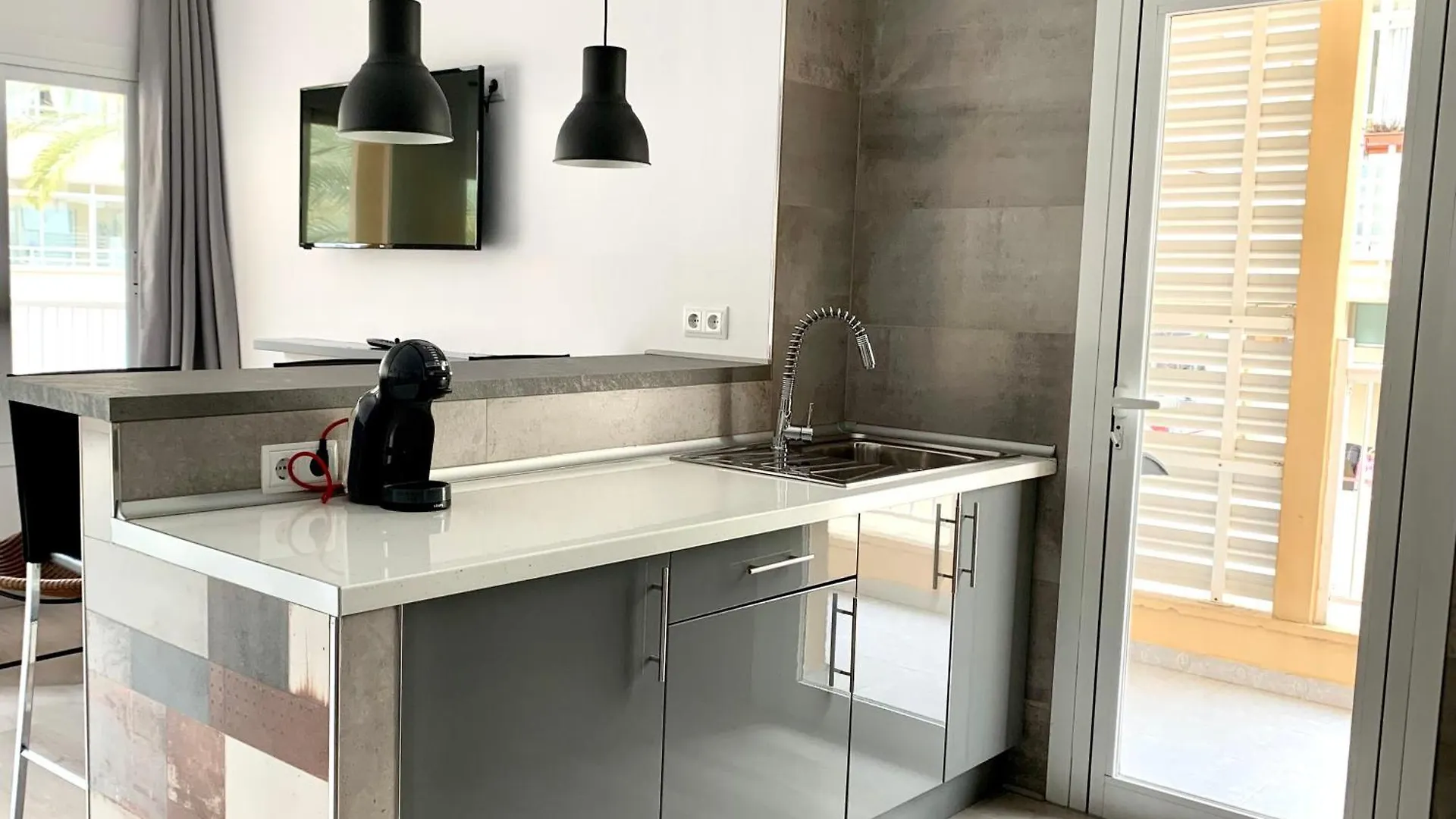 Apartamentos Las Palmeras Palma Nova  Spain